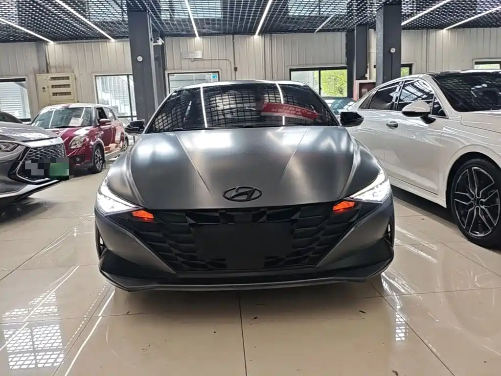 Hyundai Elantra 2023