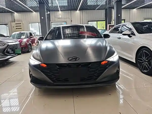 Hyundai Elantra 2023