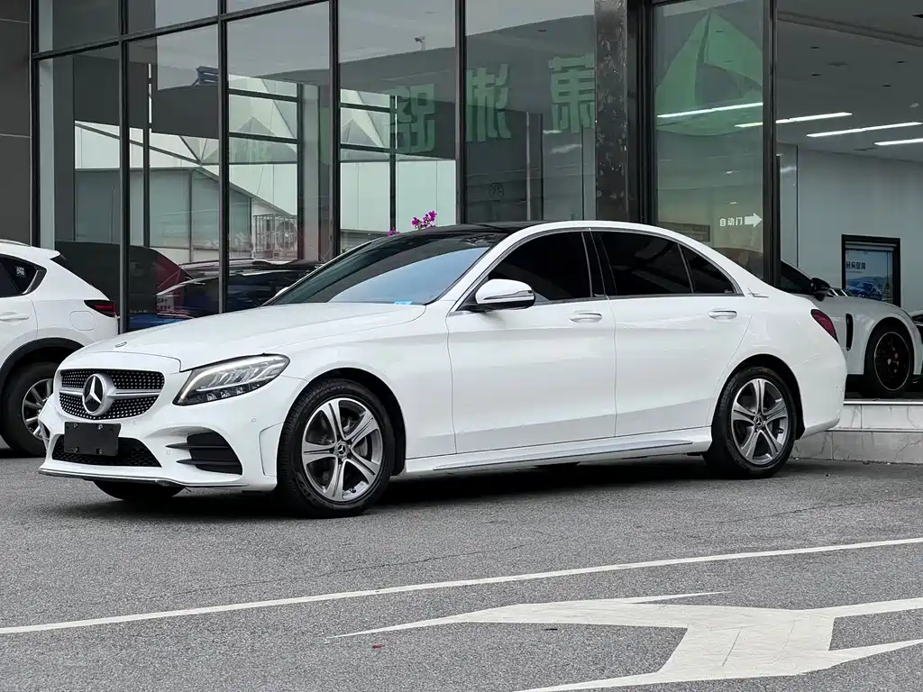 Mercedes-Benz C-Class 2020 — фото 1
