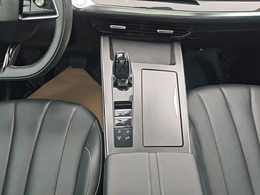 Roewe RX5 MAX 2022 — фото 14