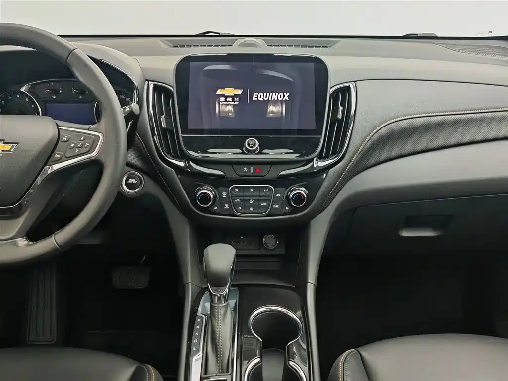Chevrolet Equinox 2023 — фото 12