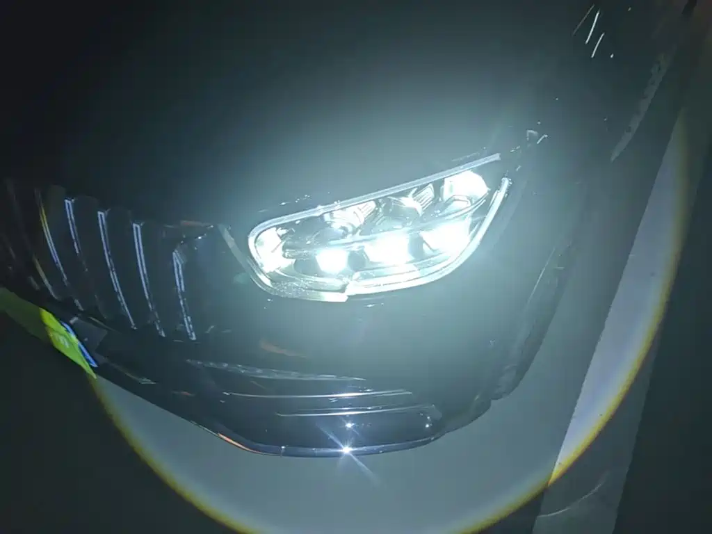 Mercedes-Benz GLC 2020 — фото 24