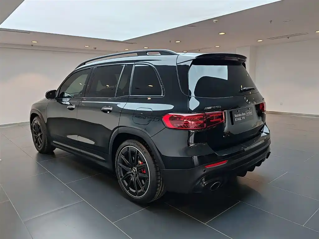 Mercedes-Benz GLB AMG 2025