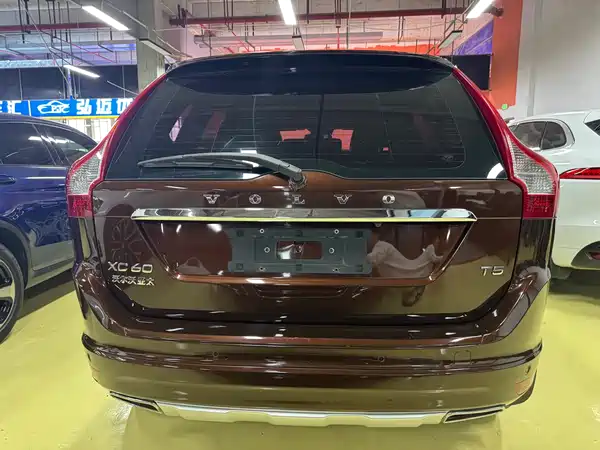 Volvo XC60 2015