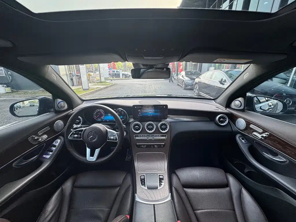 Mercedes-Benz GLC 2020 — фото 15