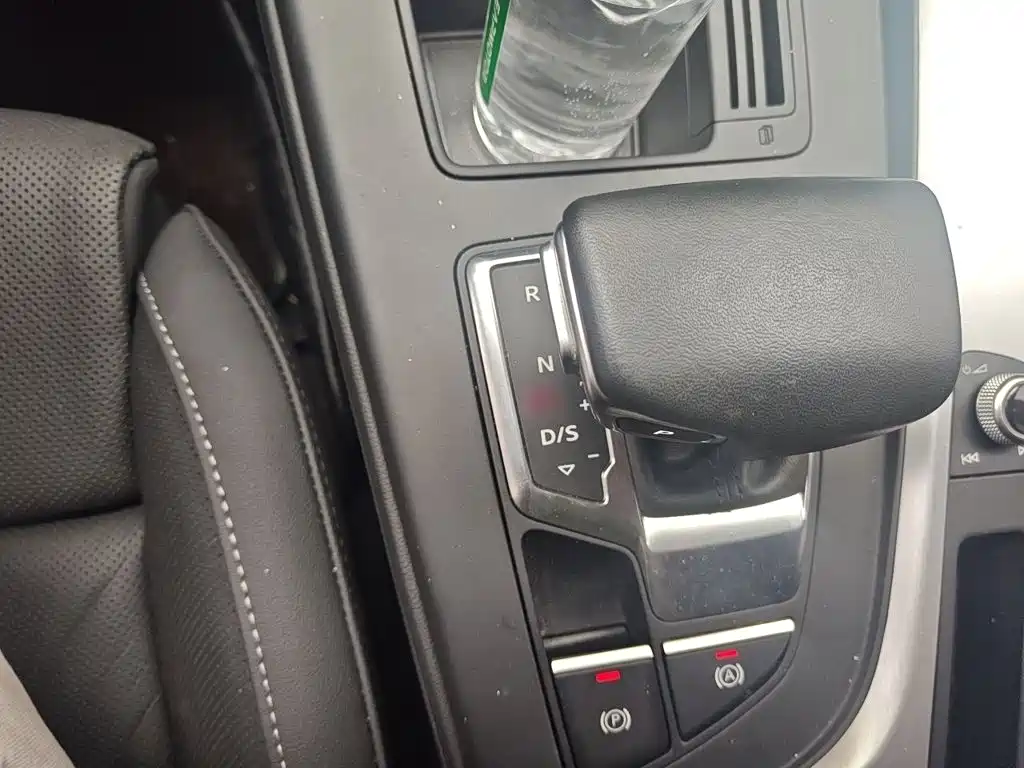 Audi A4L 2020