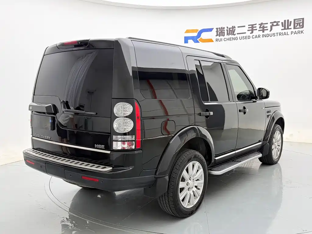 Land Rover Discovery 2015 — фото 11