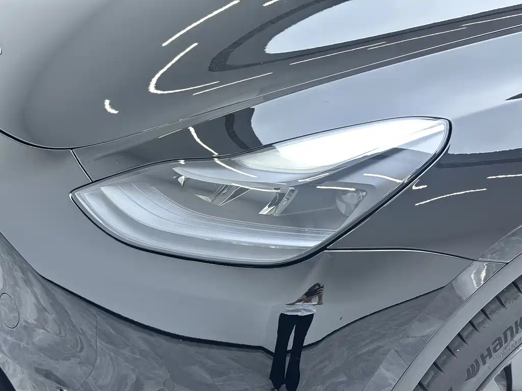 Tesla Model Y 2022 — фото 9