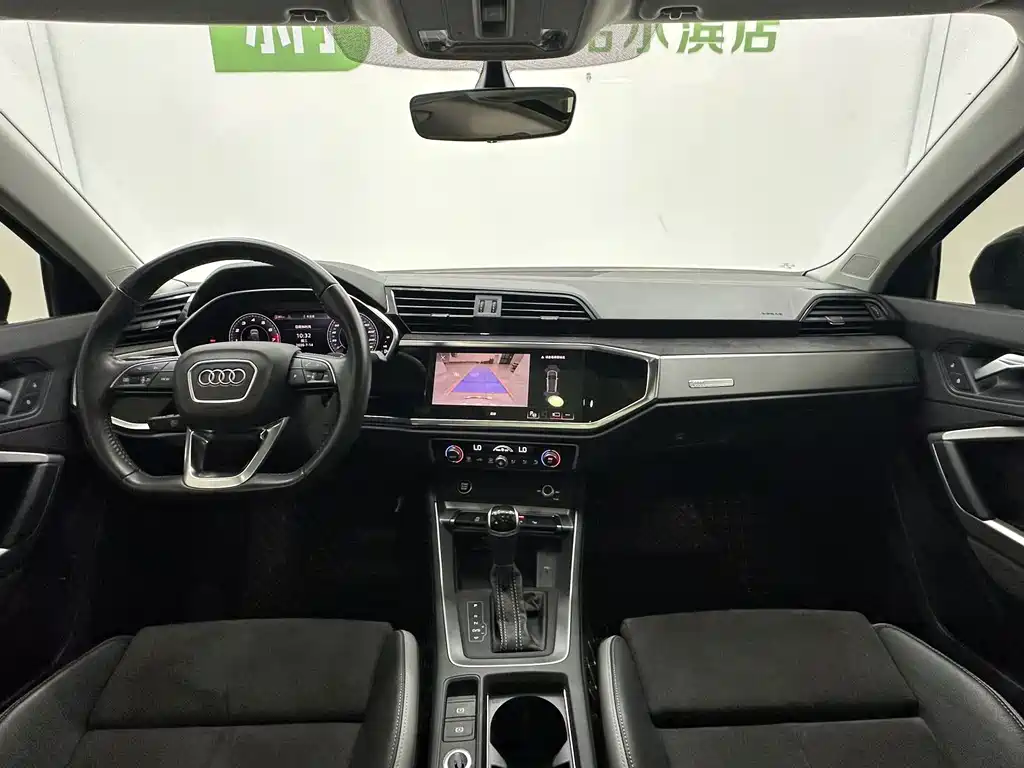 Audi Q3 2022 — фото 10