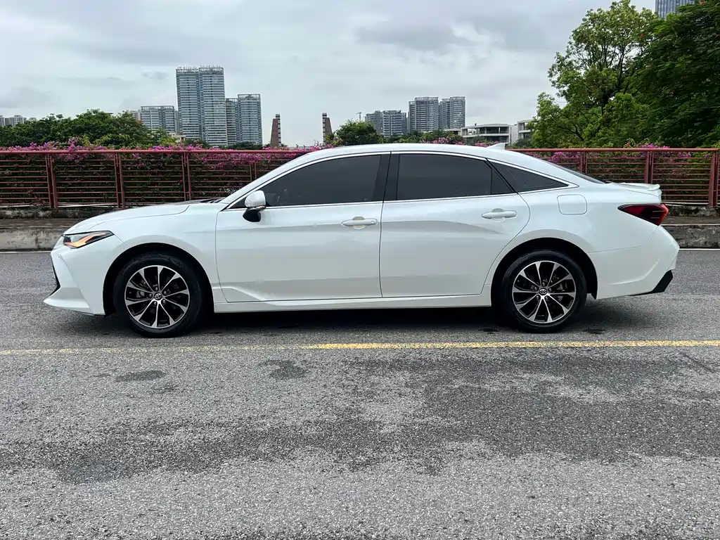Toyota Avalon 2024