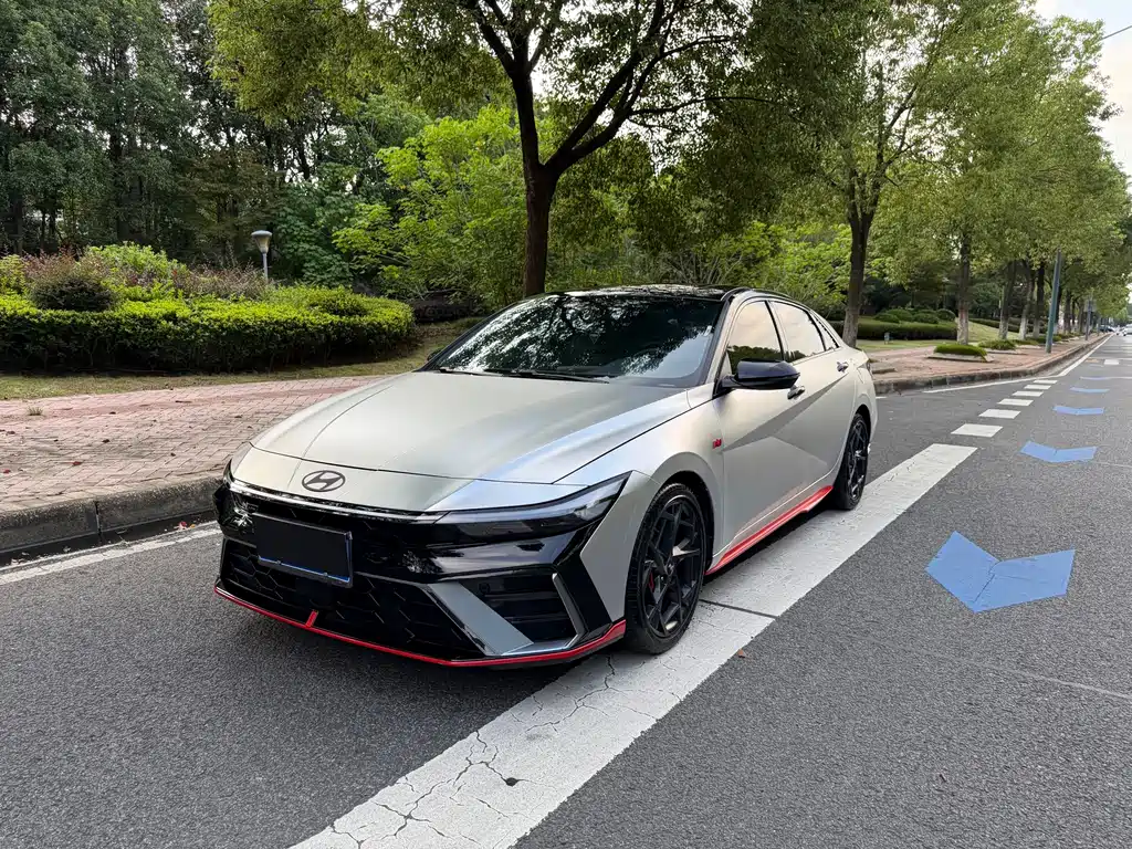 Hyundai Elantra 2024