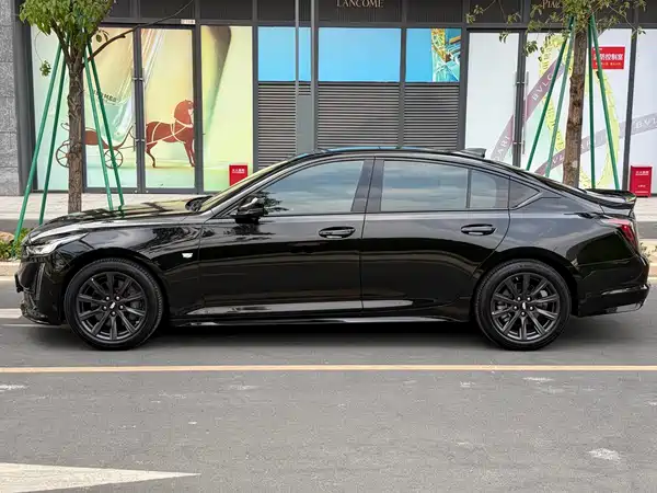 Cadillac CT5 2023