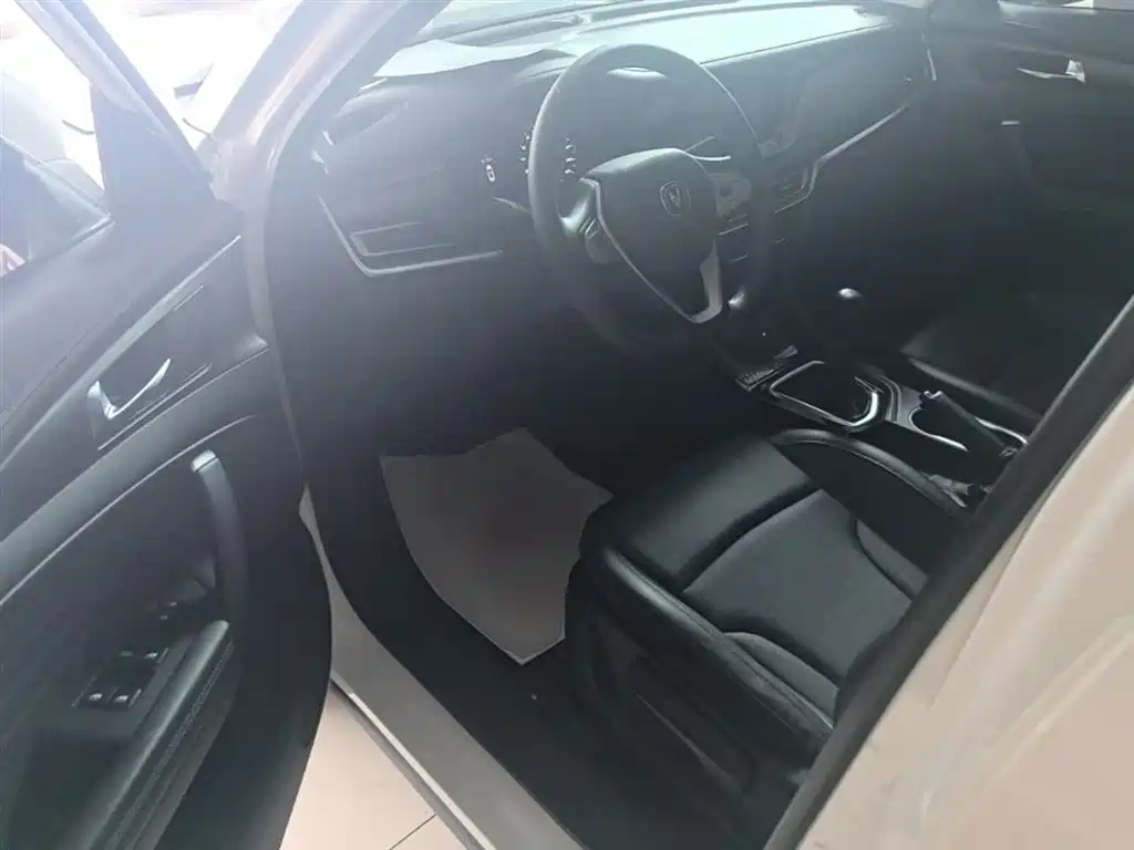 Changan CS35PLUS 2021 — фото 16