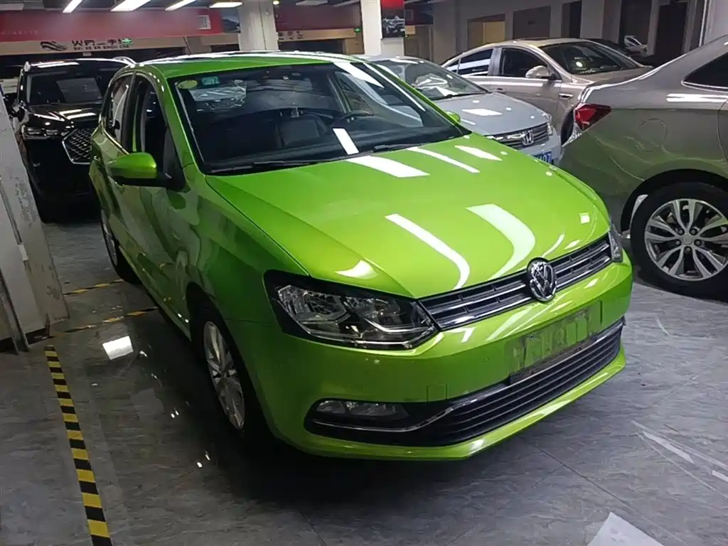 Volkswagen Polo 2015 — фото 4