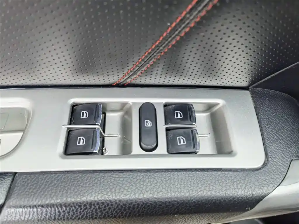 Haval H6 2015 — фото 9