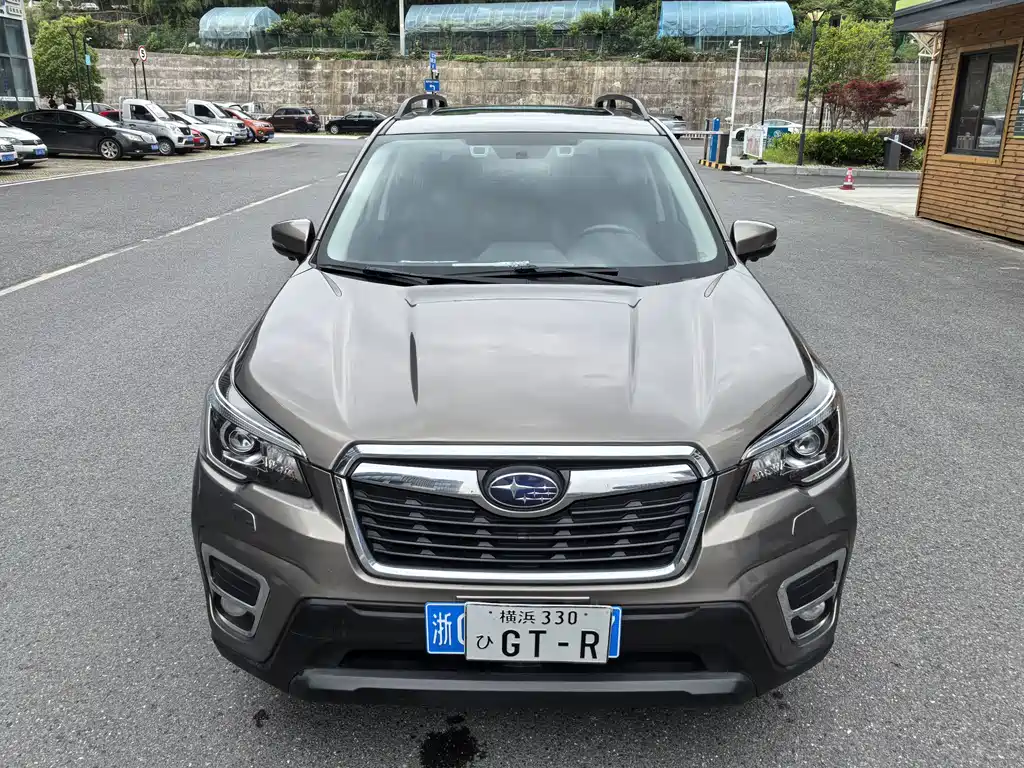 Subaru Forester 2018 — фото 2