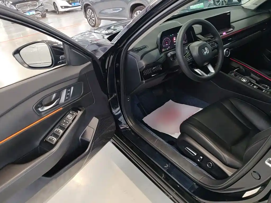 Honda Accord New Energy 2024 — фото 16