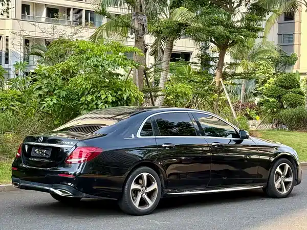 Mercedes-Benz E-Class 2016