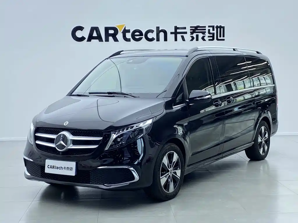 Mercedes-Benz V-Class 2024 — фото 1
