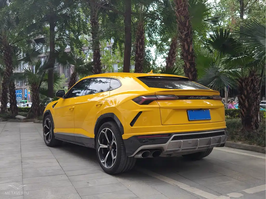 Lamborghini Urus 2019 — фото 3