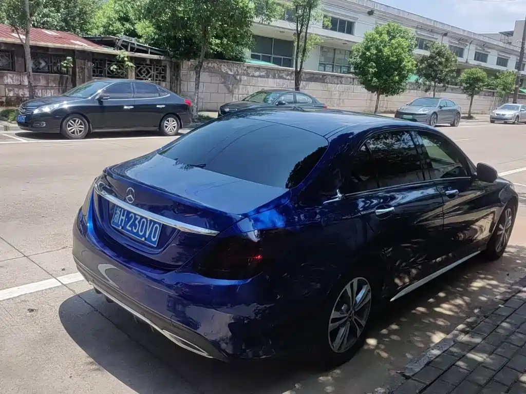 Mercedes-Benz C-Class 2021