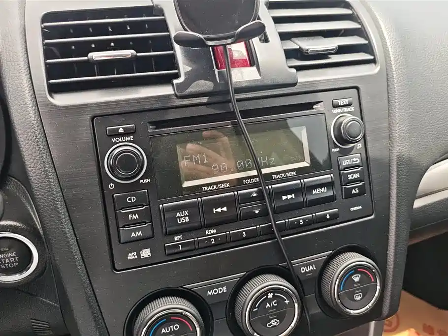 Subaru Forester 2014 — фото 13
