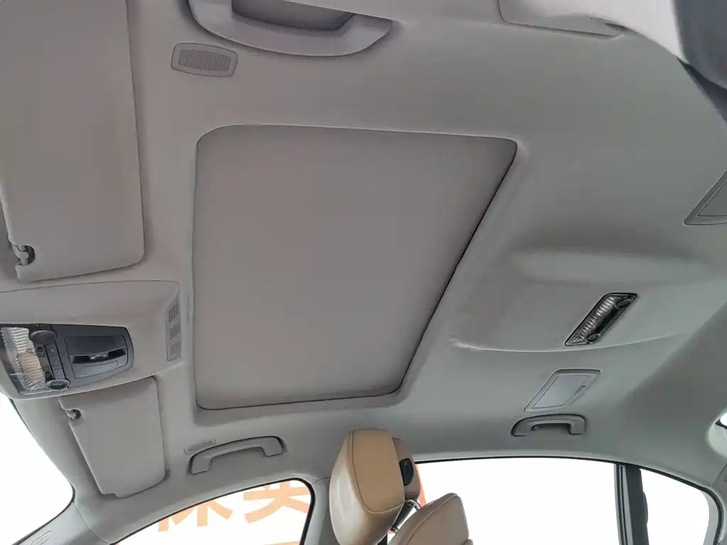 BMW 7 Series 2012 — фото 14