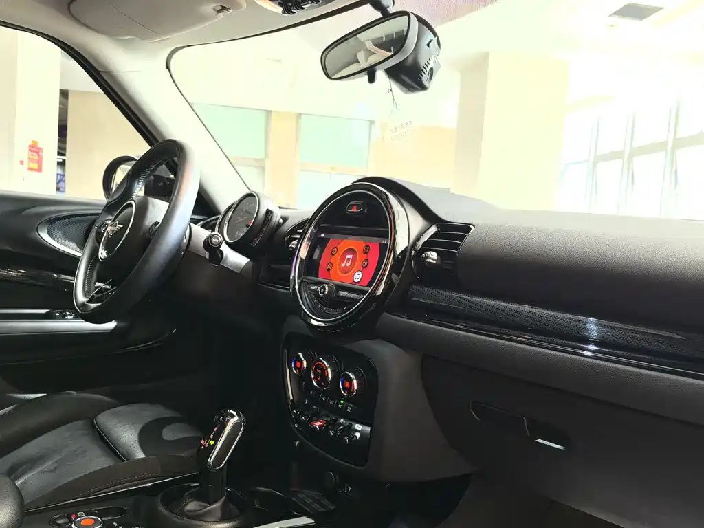 MINI Clubman 2020 — фото 14
