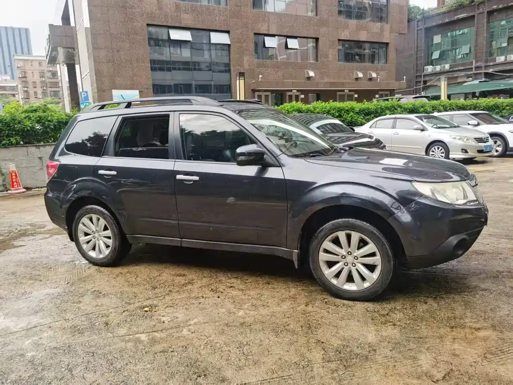 Subaru Forester 2011