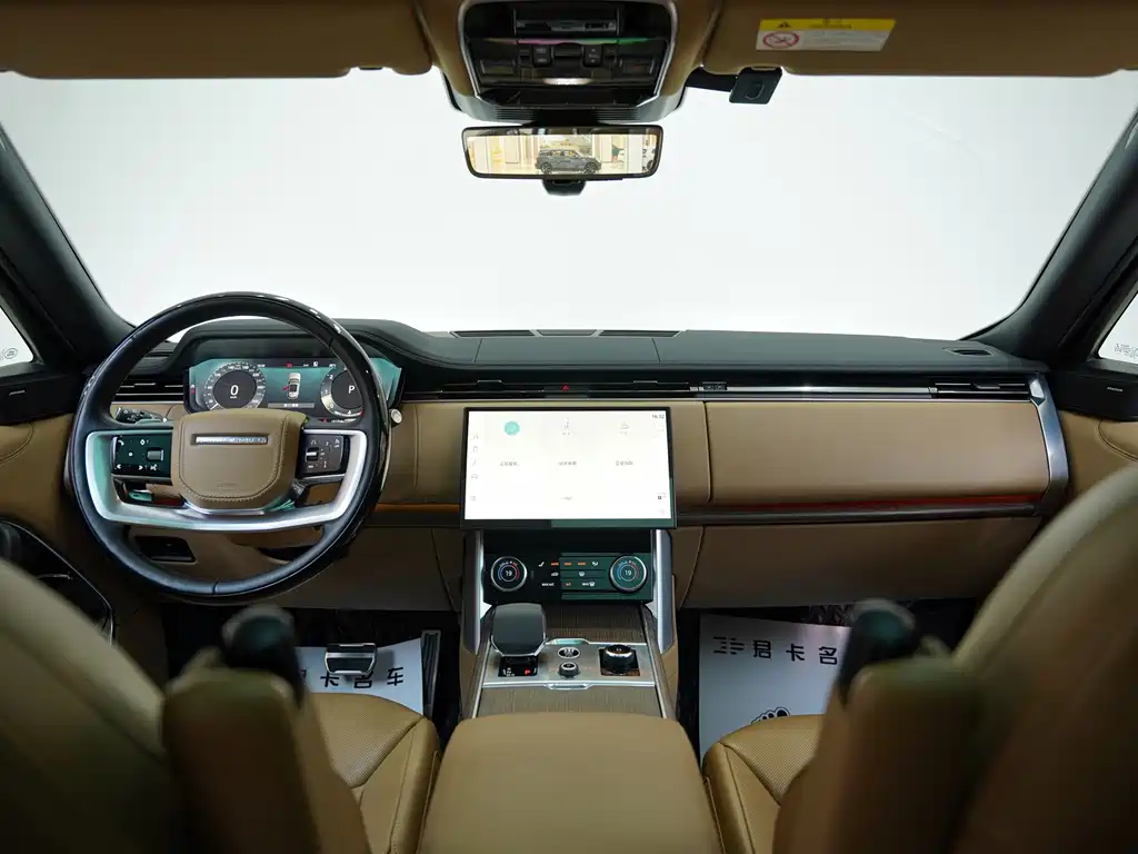 Land Rover Range Rover 2023 — фото 12