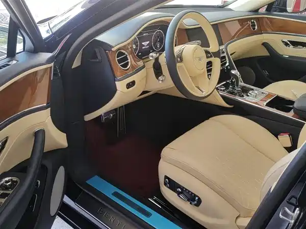 Bentley Flying Spur 2021