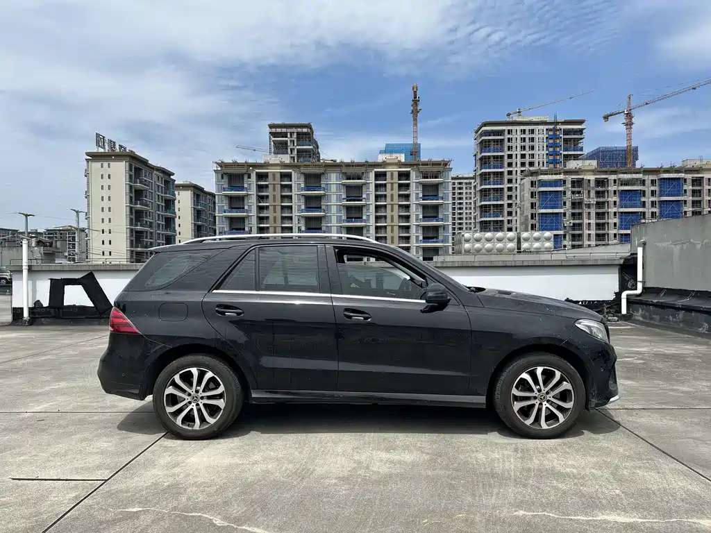 Mercedes-Benz GLE 2017 — фото 8