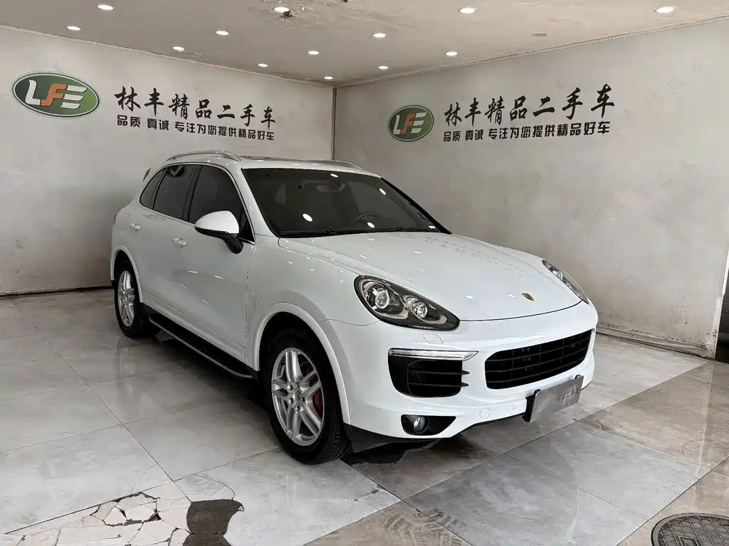 Porsche Cayenne 2017 — фото 3