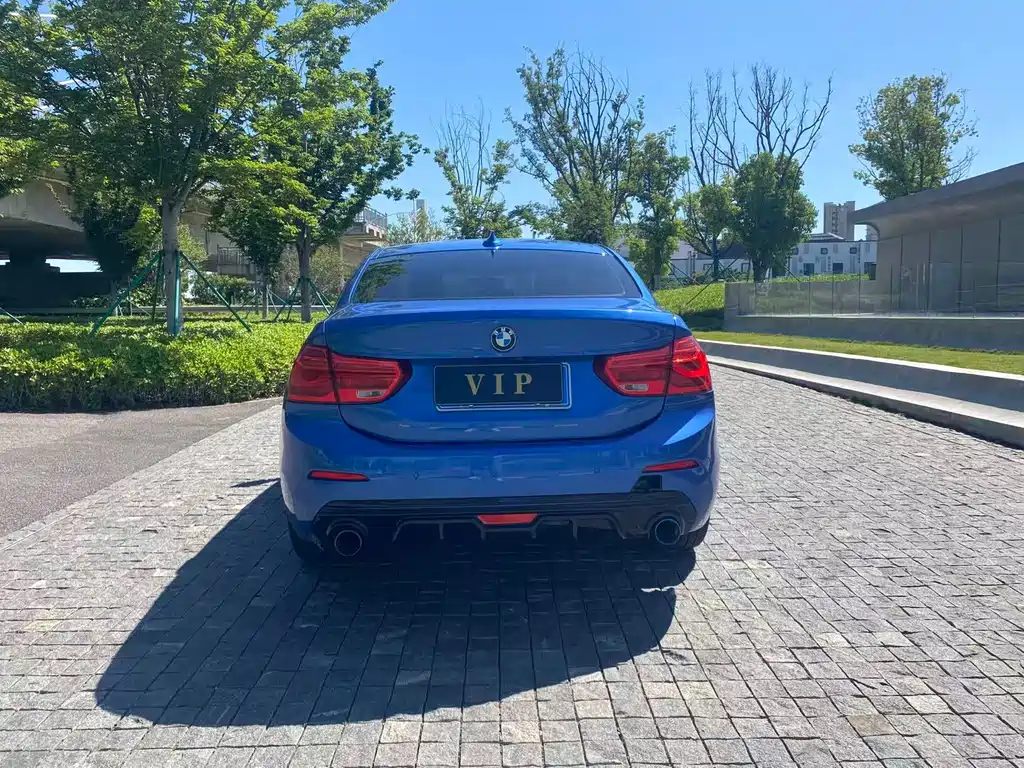 BMW 1 Series 2018 — фото 8