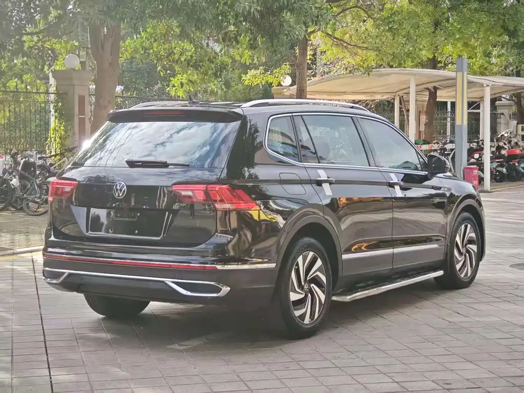 Volkswagen Tiguan L 2021 — фото 6