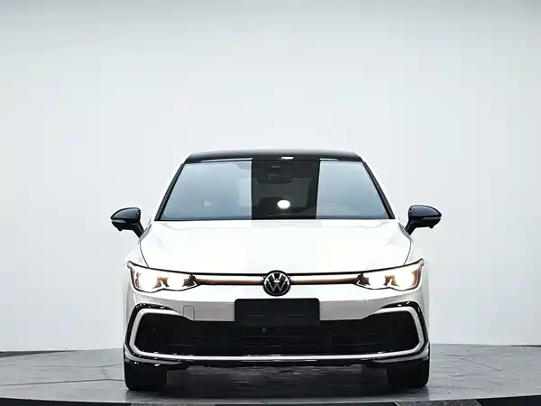 Volkswagen Golf 2022