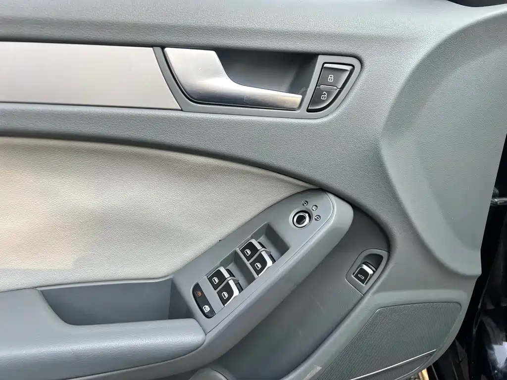Audi A4L 2013 — фото 19