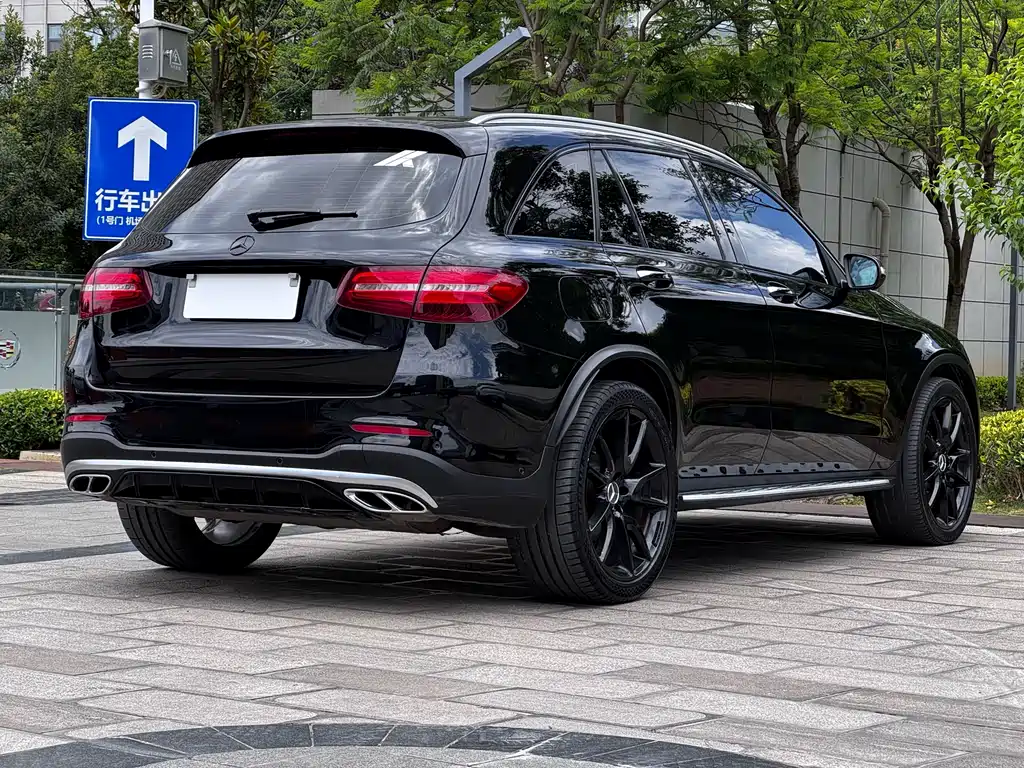 Mercedes-Benz GLC AMG 2017 — фото 5