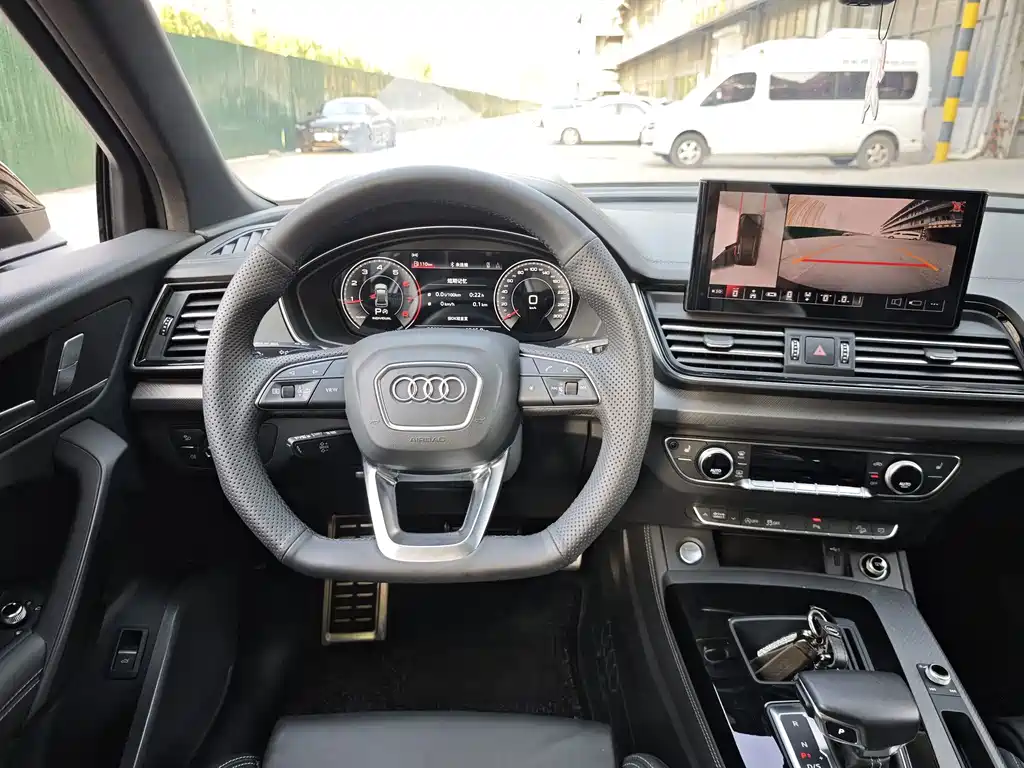 Audi Q5L 2023 — фото 4
