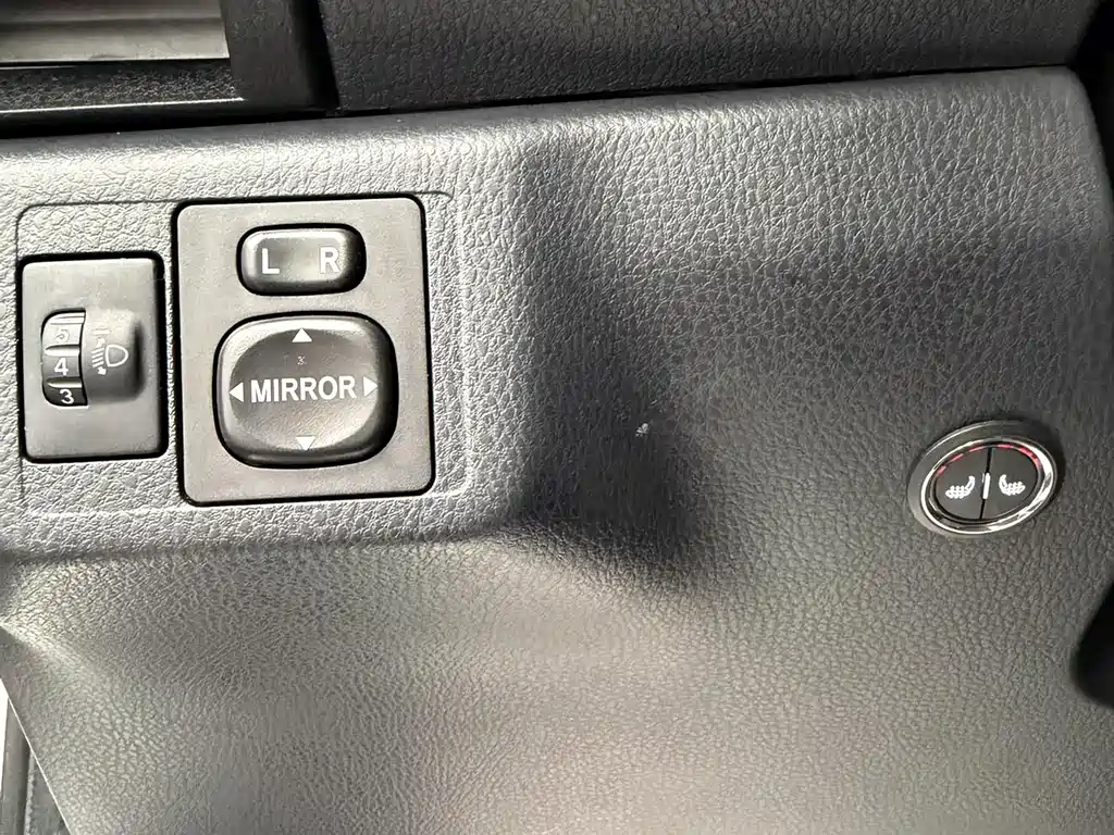 Toyota Yaris L 2022 — фото 10