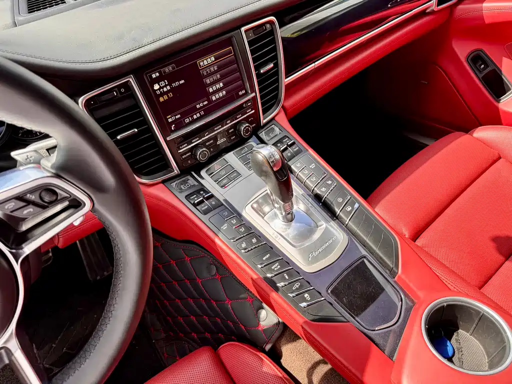 Porsche Panamera 2016 — фото 13