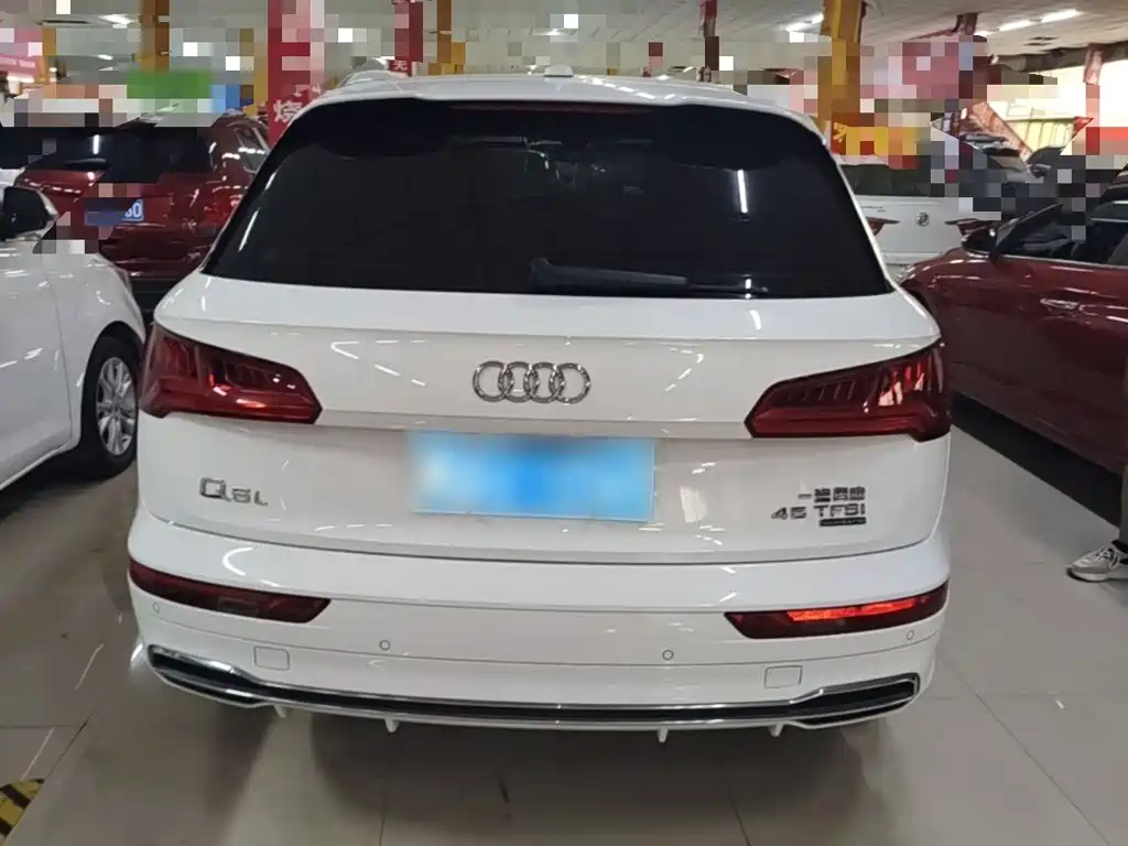 Audi Q5L 2019