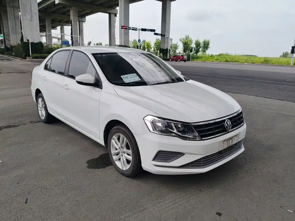 Volkswagen Jetta 2019 — фото 22