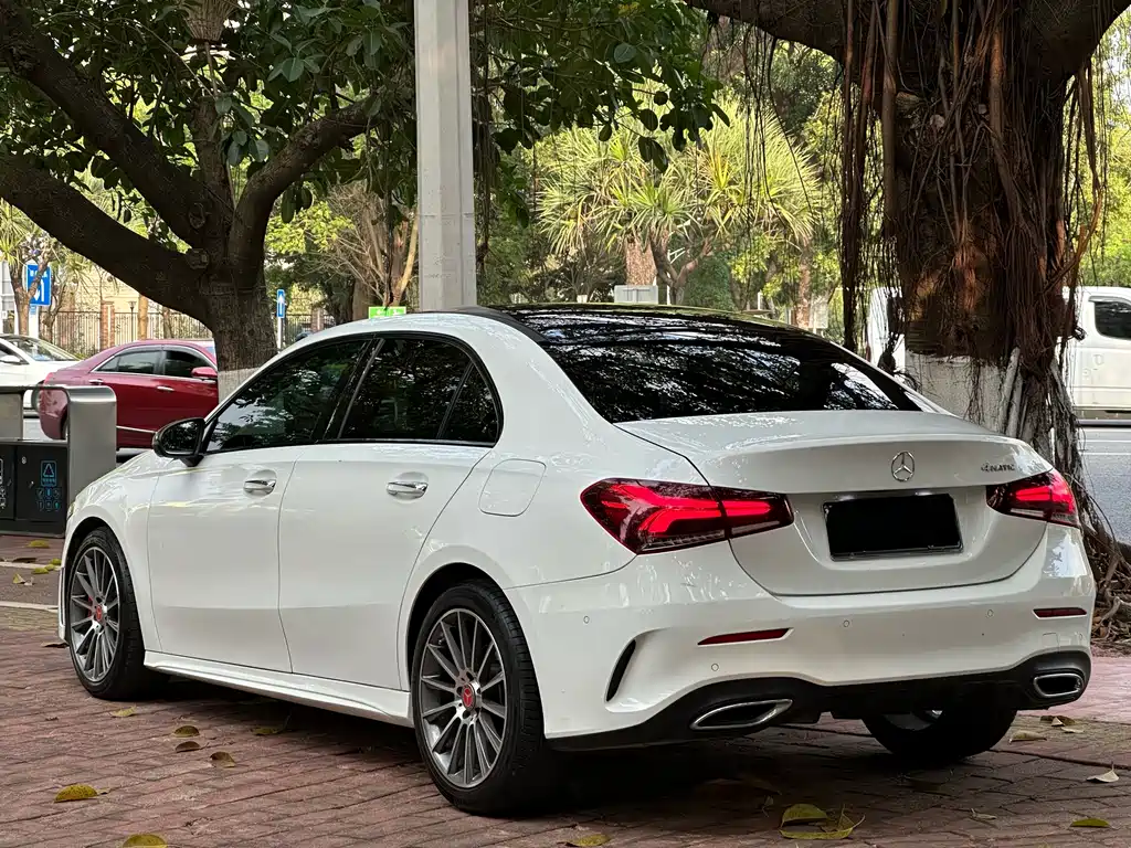 Mercedes-Benz A-Class 2020 — фото 3