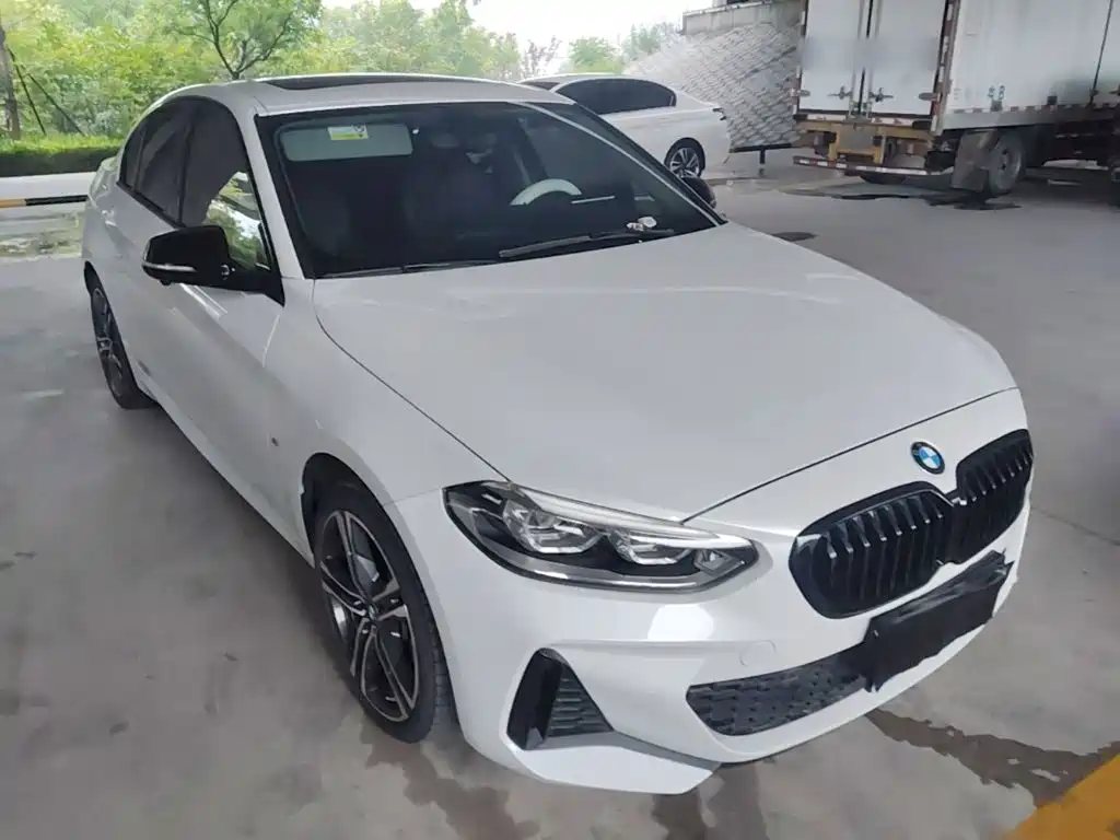 BMW 1 Series 2021