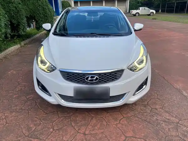 Hyundai Elantra Langdong 2017