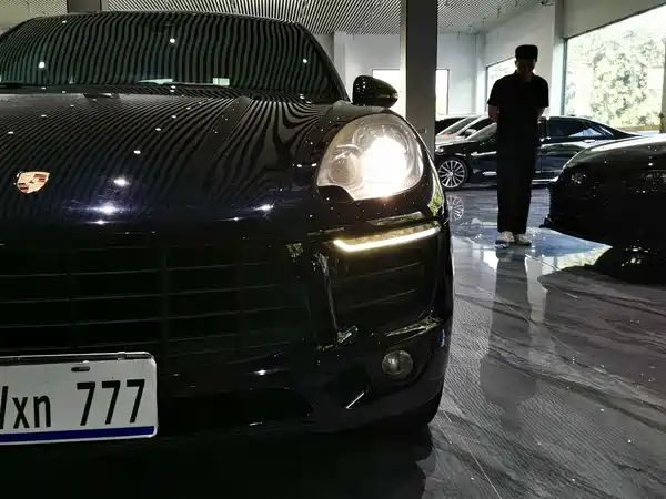 Porsche Macan 2016