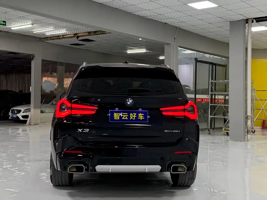 BMW X3 2022 — фото 8