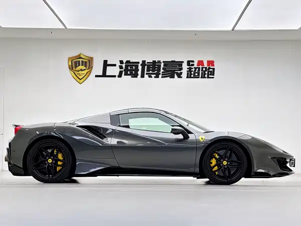 Ferrari 488 2019