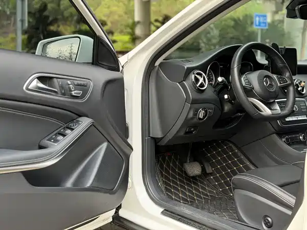 Mercedes-Benz GLA 2019